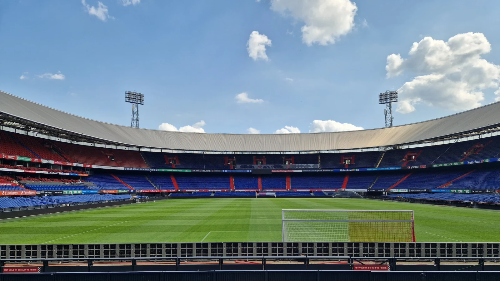 Feyenoord ontvangt boete van onafhankelijke aanklager betaald voetbal