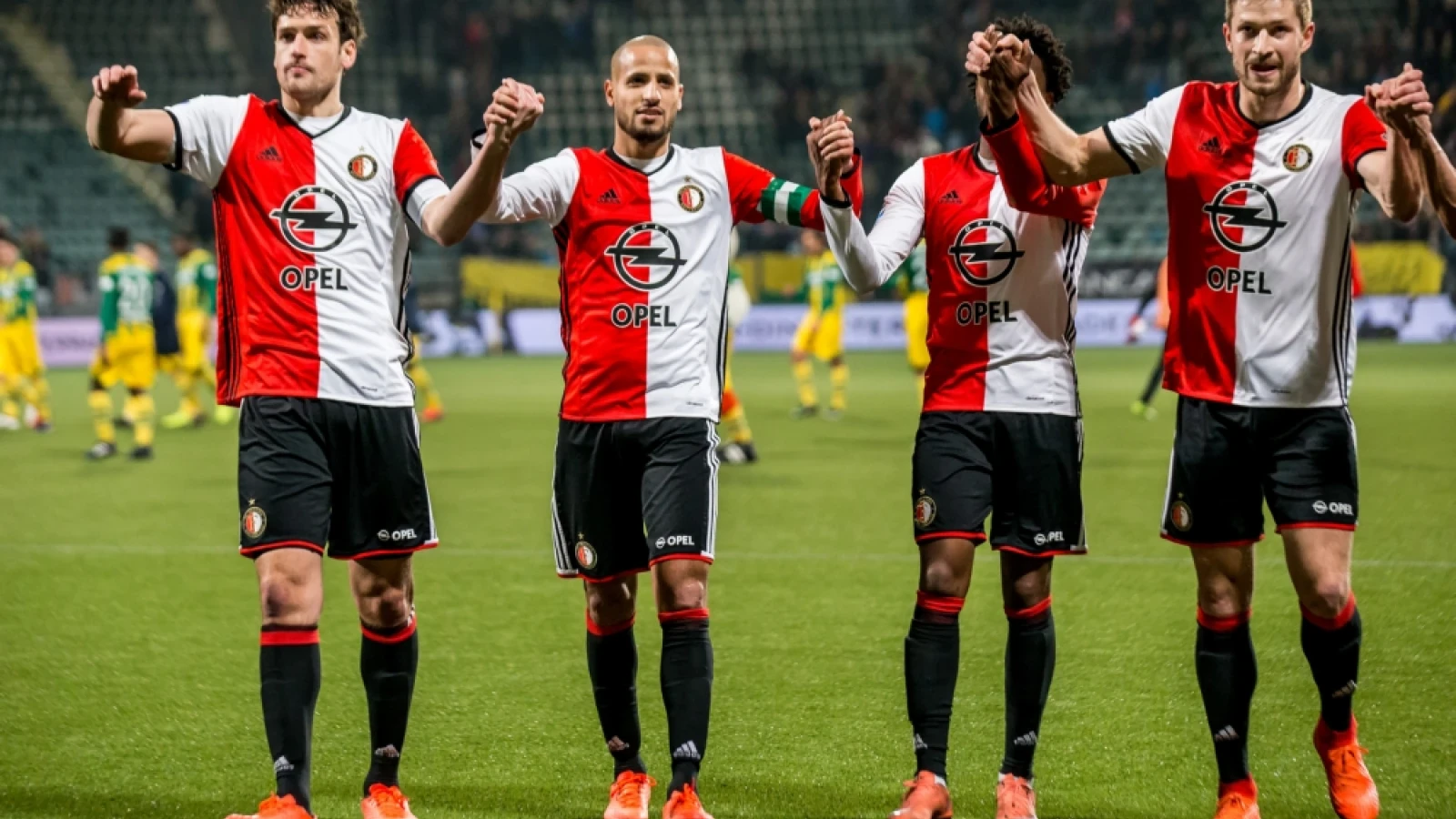 STAND | Feyenoord behoudt voorsprong