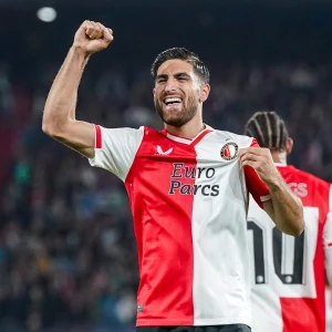 Jahanbakhsh: 'Gelijk na de wedstrijd is een beetje moeilijk om uit te leggen hoe belangrijk het is en hoe blij ik ben'