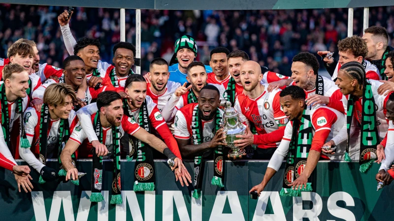 LIVESTREAM | Huldiging Feyenoord na bekerwinst | Einde huldiging