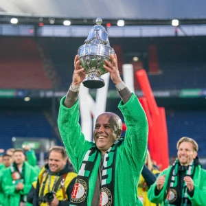 'Feyenoord niet akkoord met bod van 9 miljoen euro op Slot'