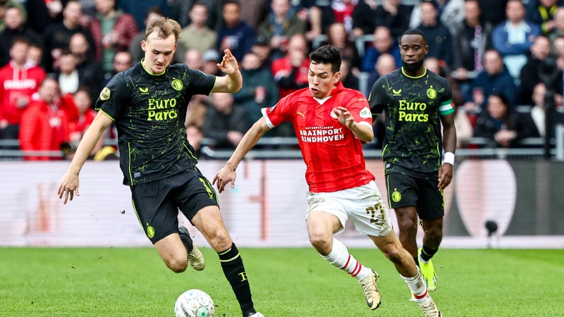 EREDIVISIE | PSV wint met grote cijfers van sc Heerenveen