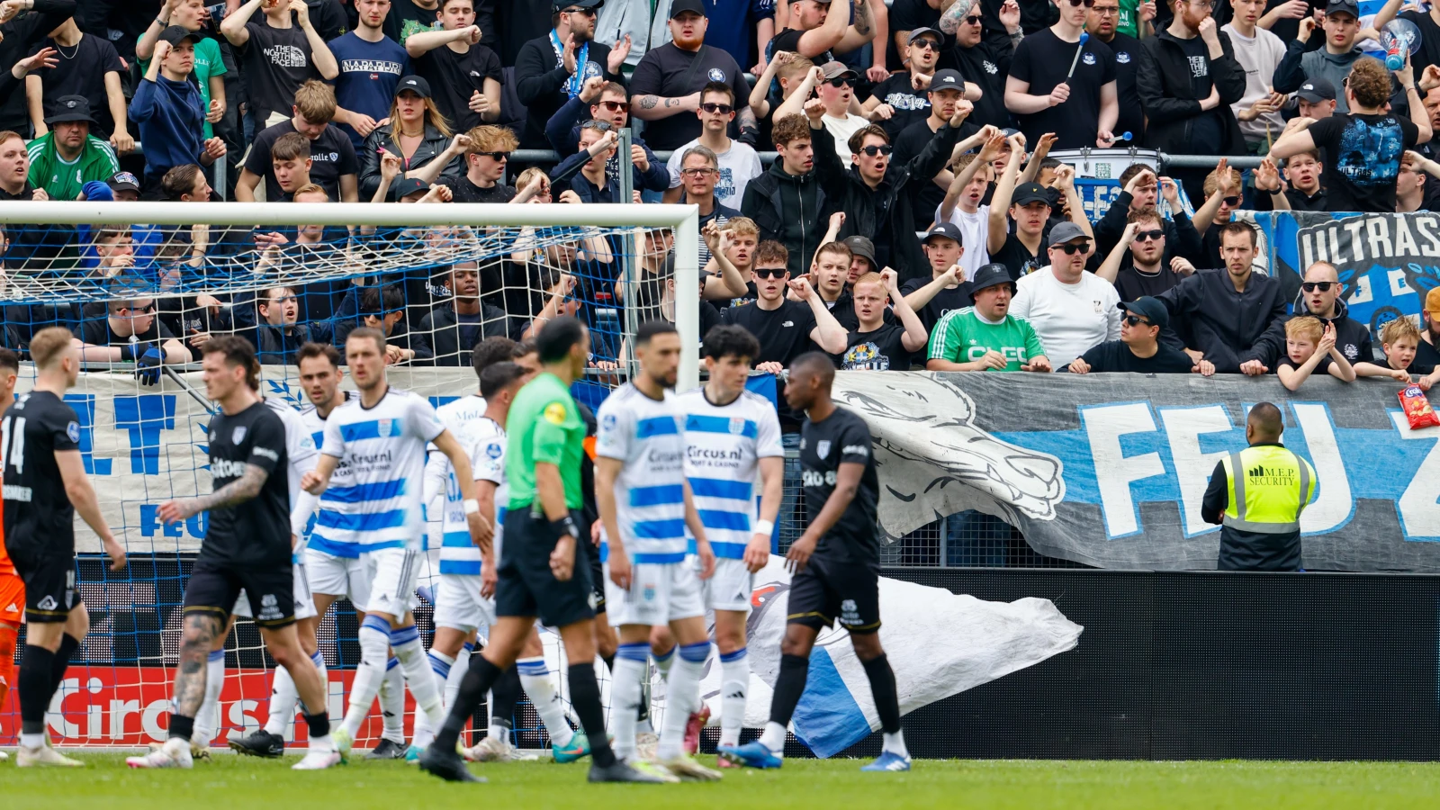 DE TEGENSTANDER | Zwolle loopt geen blauwtje bij Eredivisierentree