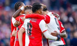 Feyenoord wint met ruime cijfers van PEC Zwolle