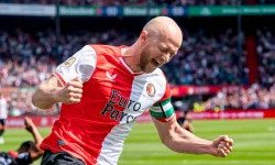 Feyenoord wint overtuigend van Excelsior Rotterdam en sluit seizoen goed af