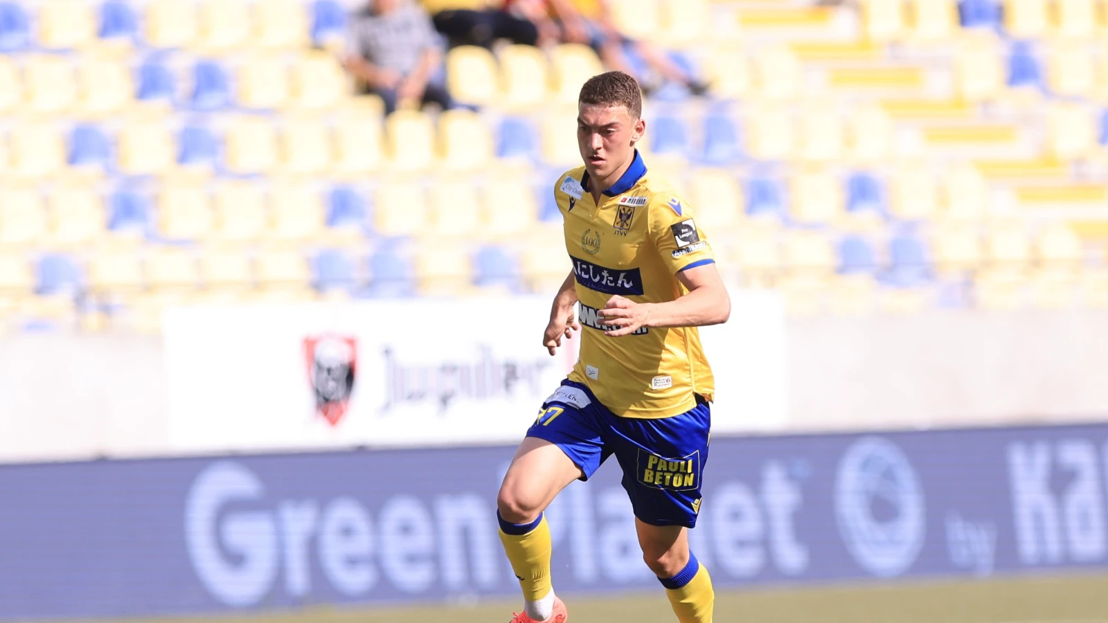 'Feyenoord heeft interesse in Belgische middenvelder Sint Truiden'