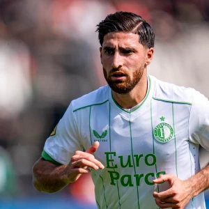 Jahanbakhsh wint met Iran WK-kwalificatiewedstrijd van Hongkong