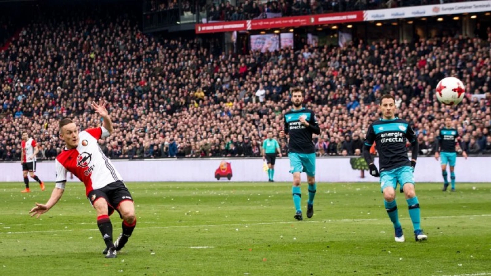 ' We hebben een keiharde tik uitgedeeld aan PSV, maar we zijn er nog niet'