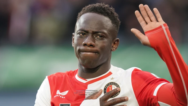 Minteh trefzeker bij ruime overwinning Gambia op Seychellen