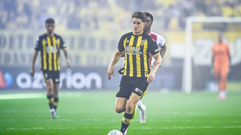 OFFICIEEL | Hendriks vertrekt naar VfB Stuttgart