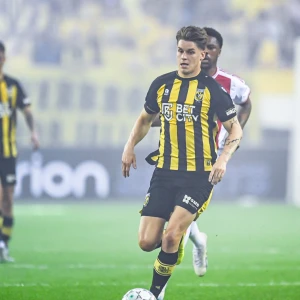 OFFICIEEL | Hendriks vertrekt naar VfB Stuttgart