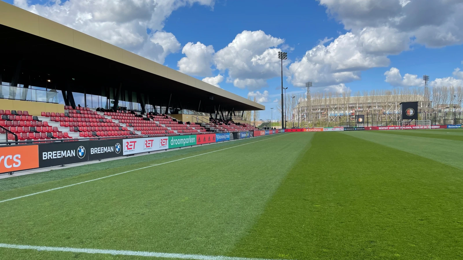 'Feyenoord richt vizier op jonge Zweedse middenvelder'