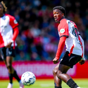 Feyenoord trekt boetekleed aan na dramatische streaming oefenwedstrijd