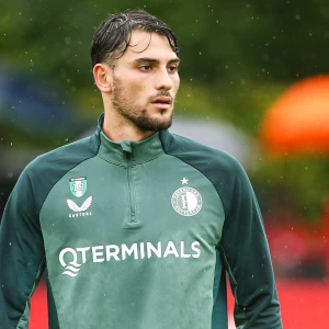 Feyenoord komt met blessure update over Smal en Carranza