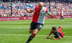FOTO | Trauner gaat weer aan het werk