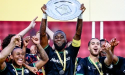 'Aston Villa FC voert vergevorderde gesprekken met Geertruida'