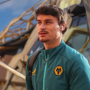 Bueno: 'Het is een enorme club met echt goede supporters'