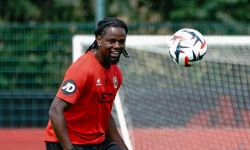 OFFICIEEL | Feyenoord versterkt zich met Jordan Lotomba