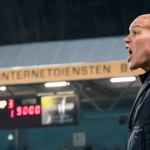 AD: 'Feyenoord stelt O19-trainer op non-actief'