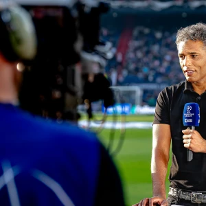 Van Hooijdonk: 'Dat zijn vier op de elf spelers, dan zie je dat Feyenoord echt een kwaliteitsinjectie heeft gekregen'