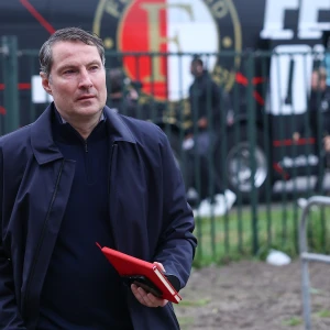 Priske komt met update over inzetbaarheid van spelers