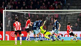 EREDIVISIE | Heerenveen - Heracles eindigt in een gelijkspel