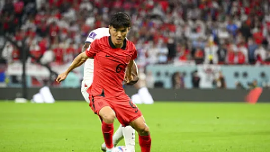 INTERLANDPERIODE | Hwang speelt 80 minuten mee bij Zuid-Korea
