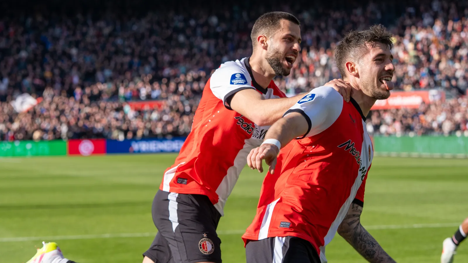 STAND | Feyenoord ziet aantal concurrenten punten verspelen
