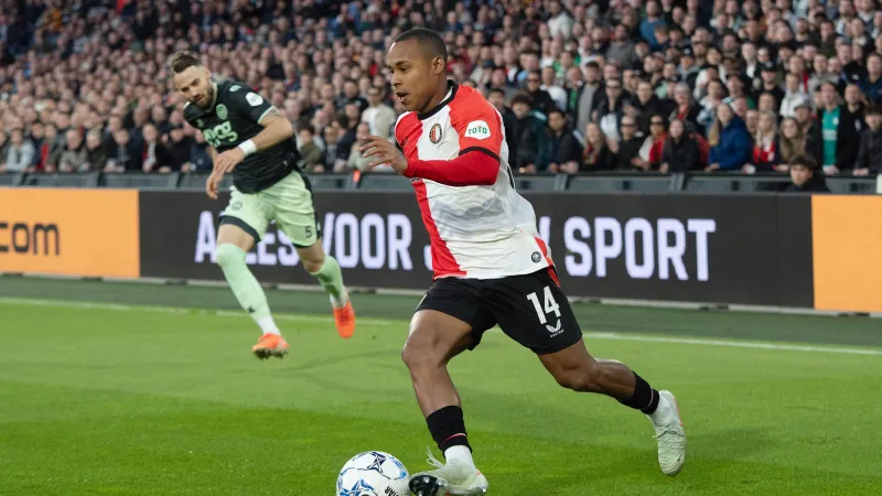 STAND | Feyenoord klimt naar plek drie