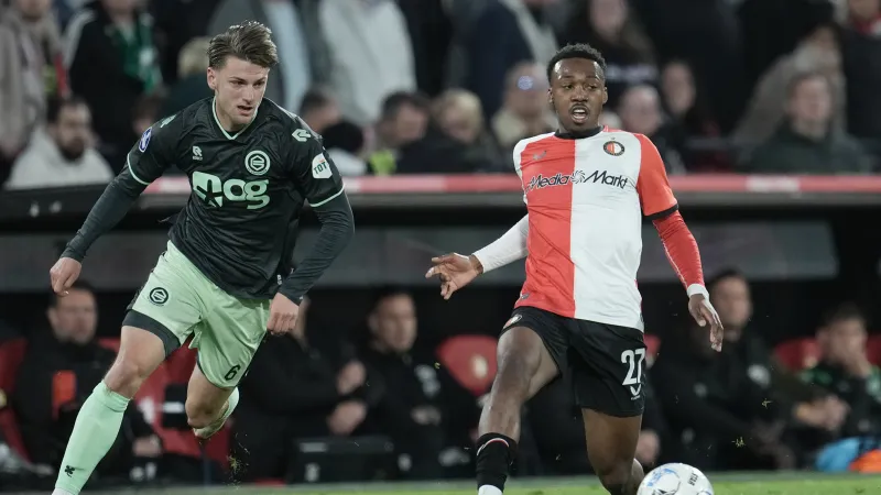 'Twee uitstekende spelers die naar mijn mening beter zijn dan Milambo op die positie'