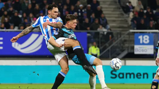 EREDIVISIE | sc Heerenveen wint mede door goal van Sebaoui