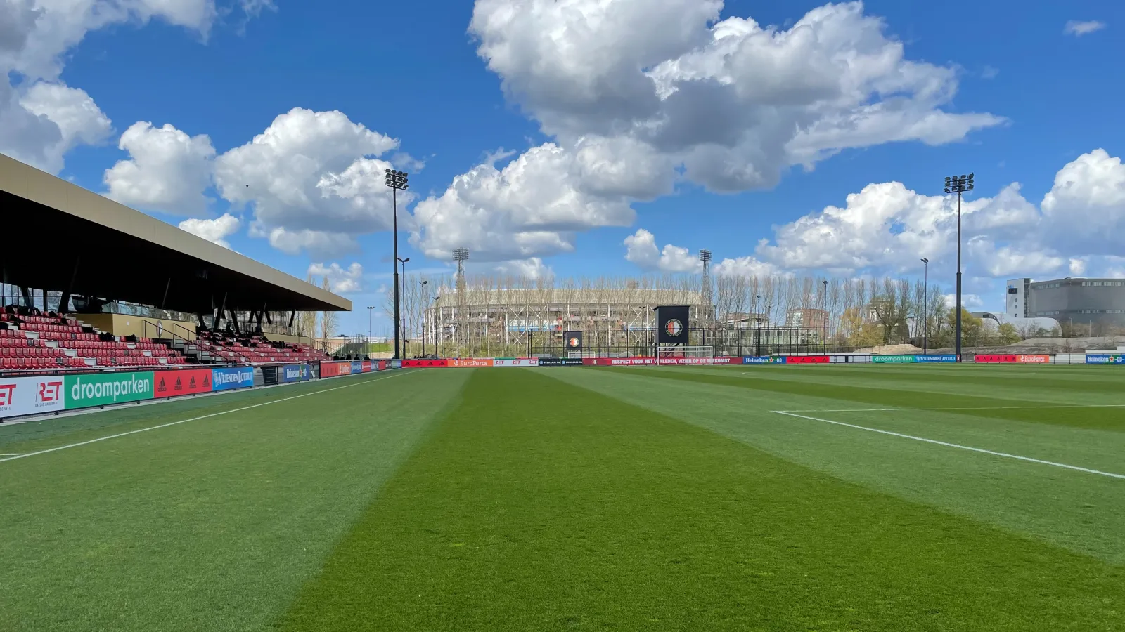 Feyenoord gaat samenwerking aan met Zuid-Koreaanse high school Boin
