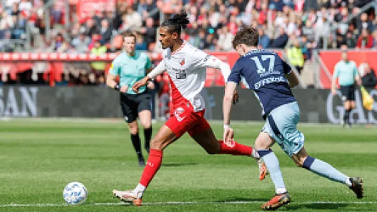 EREDIVISIE | Ajax buigt achterstand om en wint van Willem II in Tilburg
