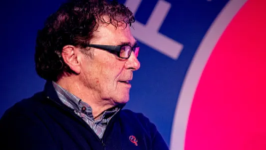 Van Hanegem spreekt mooie woorden: "Hij gaf het voetbal wat extra kleur"