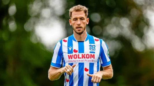 Speler Heerenveen openlijk oneens met beslissing Van Persie