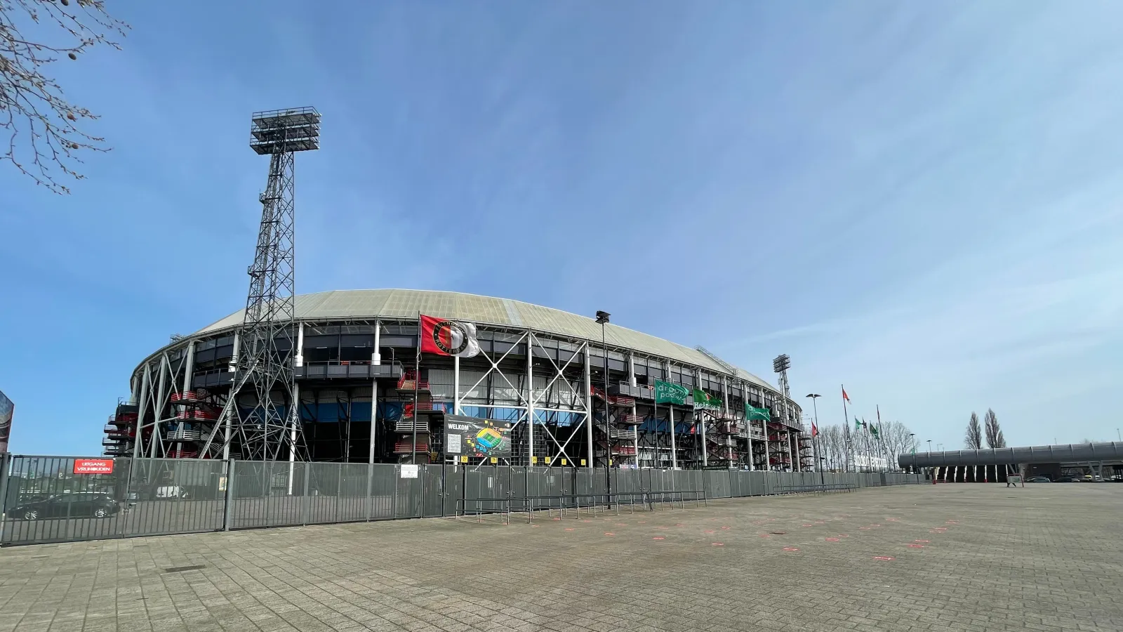 Feyenoord ontvangt miljoenen van UEFA ter compensatie