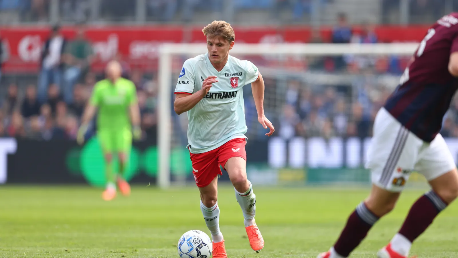 VI: 'Feyenoord en FC Twente naderen elkaar langzaam'