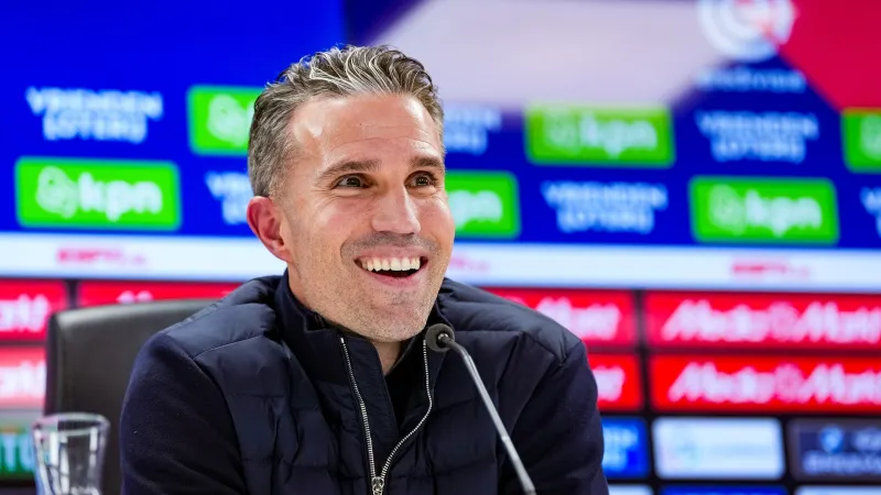Van Persie reageert voor het eerst op komst Steijn