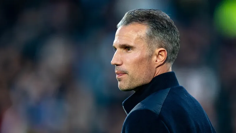 Vermoedelijke opstelling: 'Van Persie kiest voor Bueno'