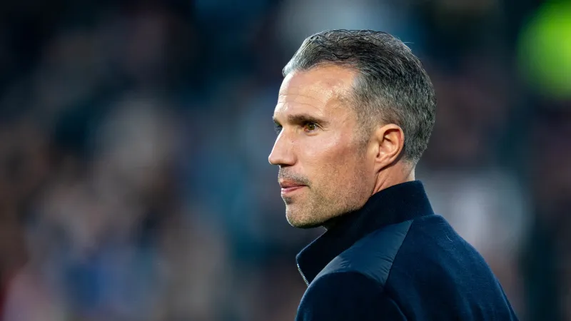 OPSTELLING | Van Persie kiest voor Beelen en Bueno