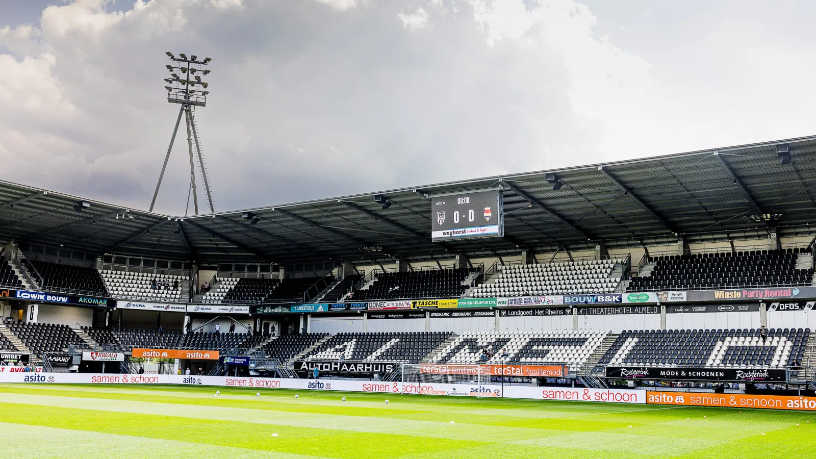 UPDATE | Lat omhoog gebracht waardoor wedstrijd kan starten