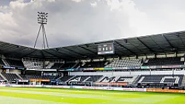 UPDATE | Lat omhoog gebracht waardoor wedstrijd kan starten