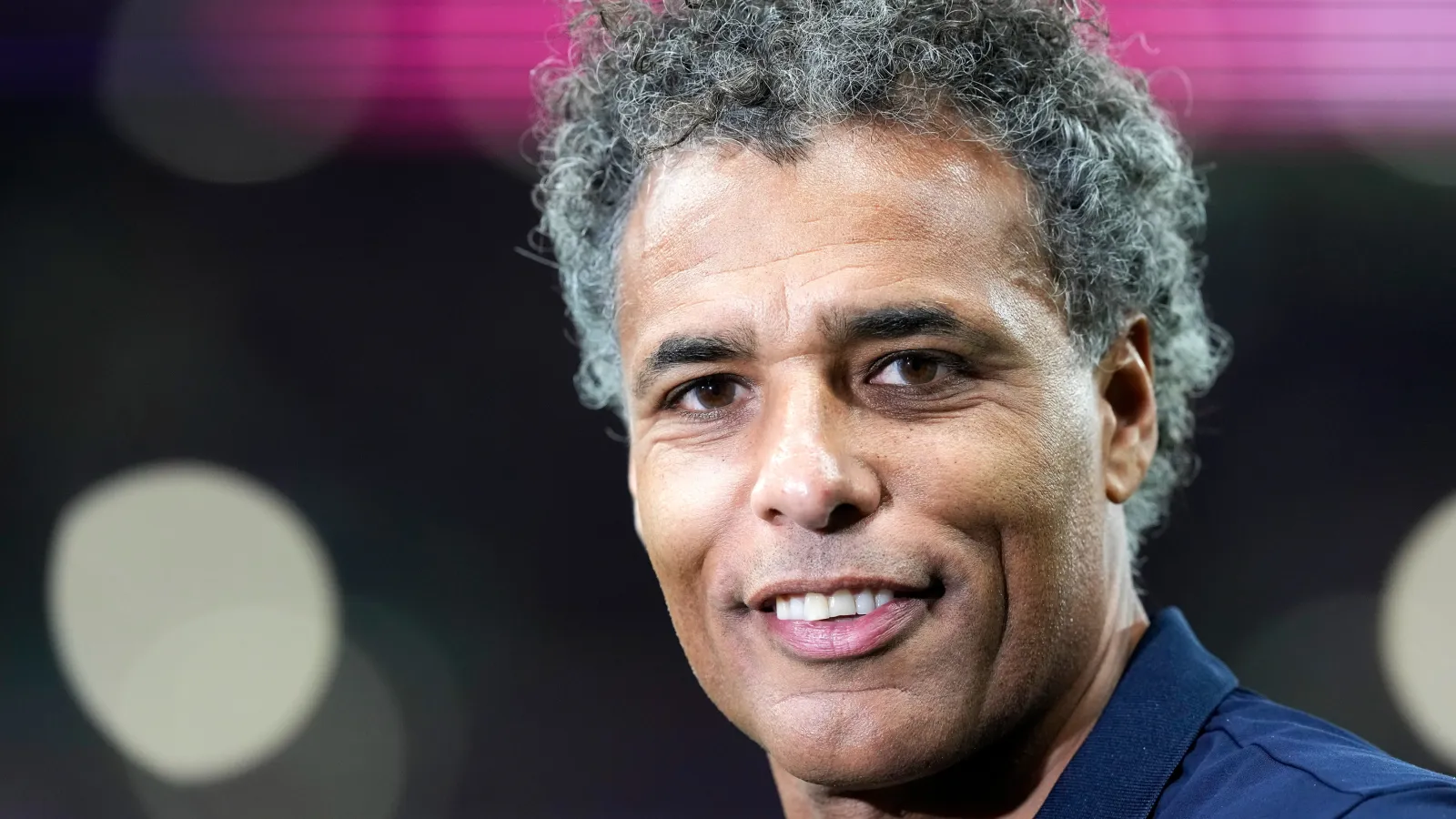 Van Hooijdonk benoemt bepaald punt waar hij twijfels over heeft bij Steijn