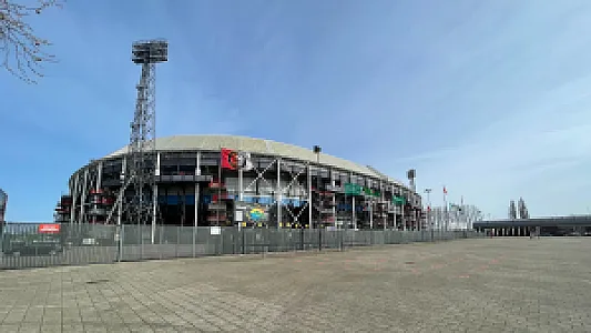 'Feyenoord laat oog vallen op linksback van Rode Ster Belgrado'