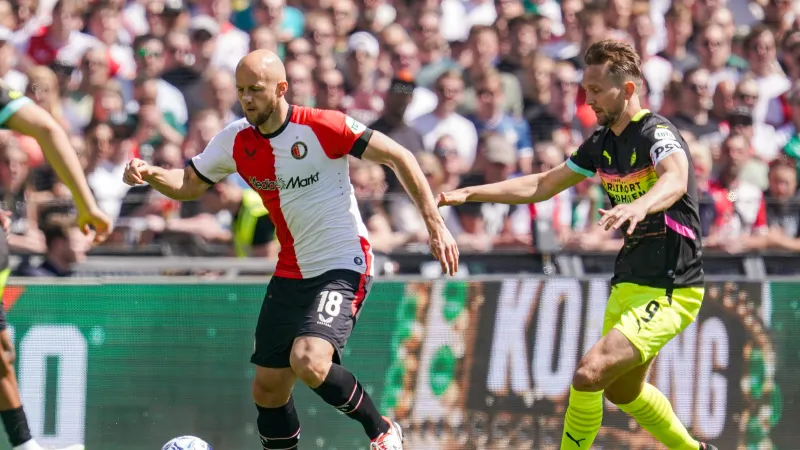 LIVE | Feyenoord – PSV 2-2 | PSV scoort de gelijkmaker