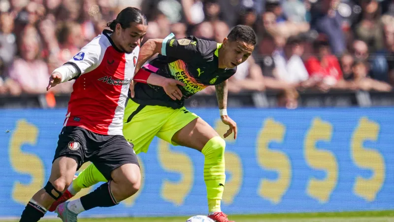Feyenoord verliest in absolute slotfase van PSV