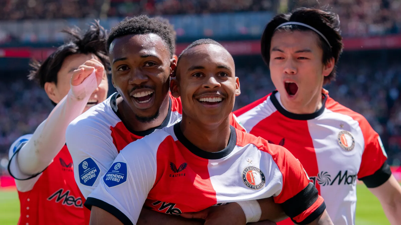 'Er zijn veel clubs in hem geïnteresseerd, het is niet zo dat Feyenoord hem per se wil verkopen'