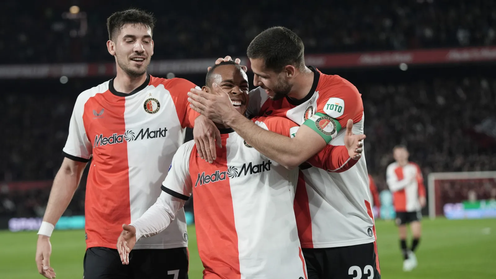 'Feyenoord-smaakmaker wekt interesse in Frankrijk'