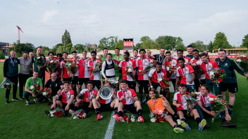 Verkoop voor promotieduel gestart