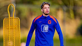 'Feyenoord bereidt derde en laatste bod op Valente voor'